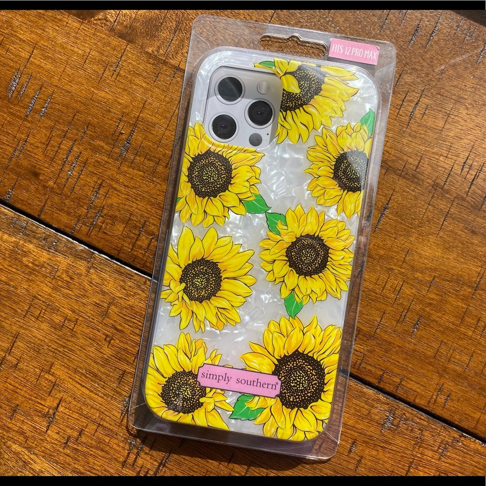 •NEW•Simply Southern iPhone 12 Pro Max Case- Sunflower 🌻